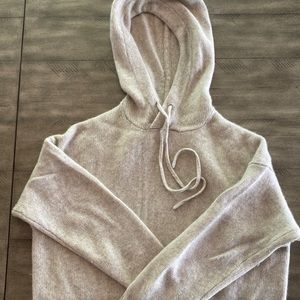 Aritzia 100% Cashmere Cropped Hoodie (M)